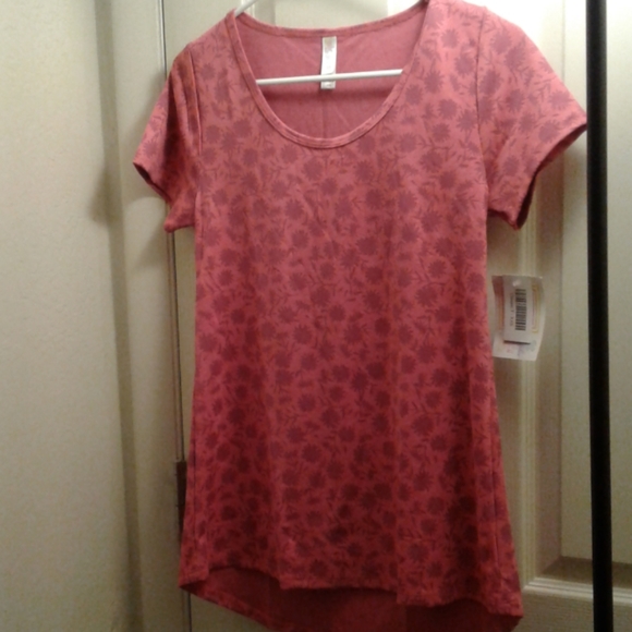 LulaRoe "Classic T" - Picture 3 of 4